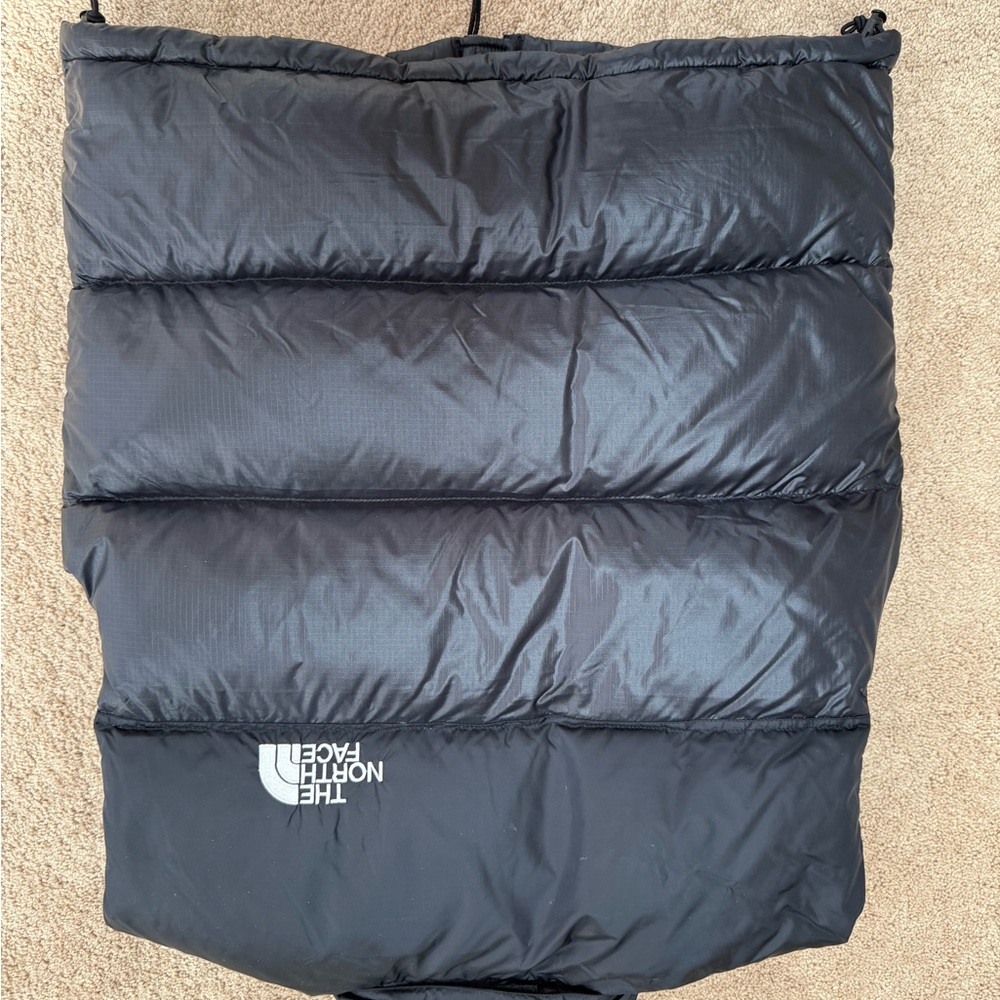 The North Face Charcoal Puffer Jacket - Picture 5 of 6